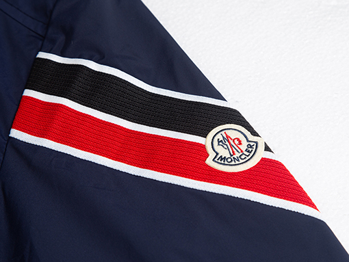 モンクレールスーパーコピー カラーブロック織りのフード付きトレンチコートジャケット