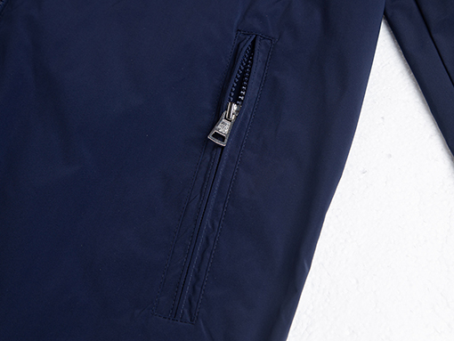 モンクレールスーパーコピー カラーブロック織りのフード付きトレンチコートジャケット