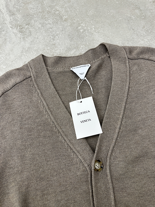 ボッテガヴェネタブランドコピー 新モデルパッチワークのカシミヤ混ニットカーディガン