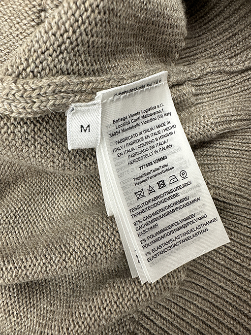 ボッテガヴェネタブランドコピー 新モデルパッチワークのカシミヤ混ニットカーディガン