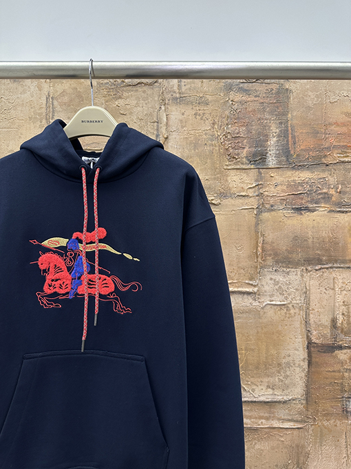 バーバリースーパーコピー 乗馬をテーマにした厚のフード付きスウェットシャツ