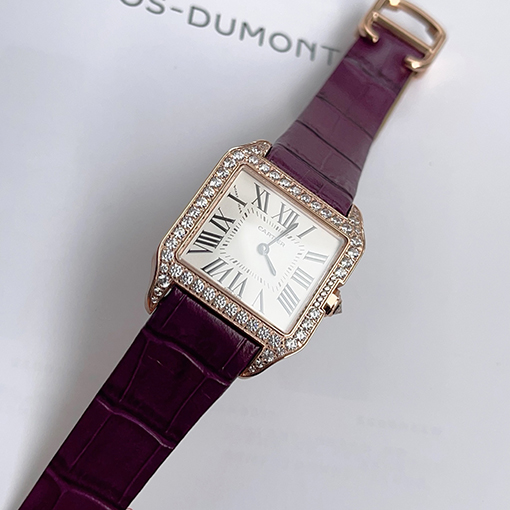 カルティエ 新モデルクラシックなレザーストラップ