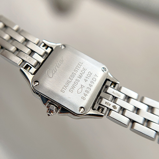 カルティエスーパーコピー レディースパンサーシリーズの腕時計