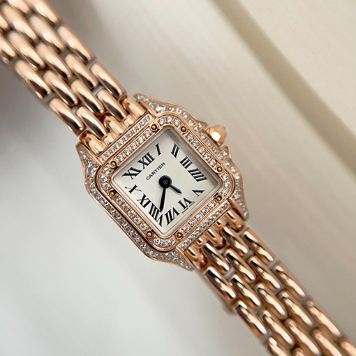 カルティエスーパーコピー レディースパンサーシリーズの腕時計