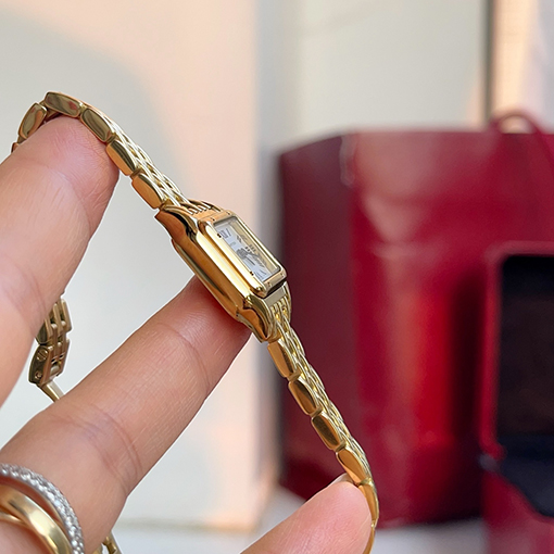 カルティエ 新モデルレディースパンサーシリーズの腕時計