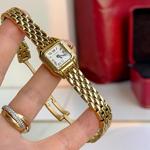 カルティエ 新モデルレディースパンサーシリーズの腕時計