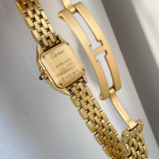 カルティエ 新モデルレディースパンサーシリーズの腕時計