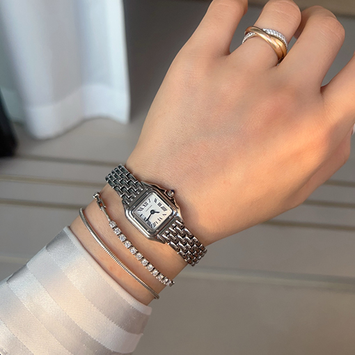 カルティエ 新モデルレディースパンサーシリーズの腕時計