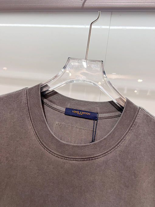 ルイヴィトン ダメージパッチワーク刺繍ロゴ入り半袖Tシャツ