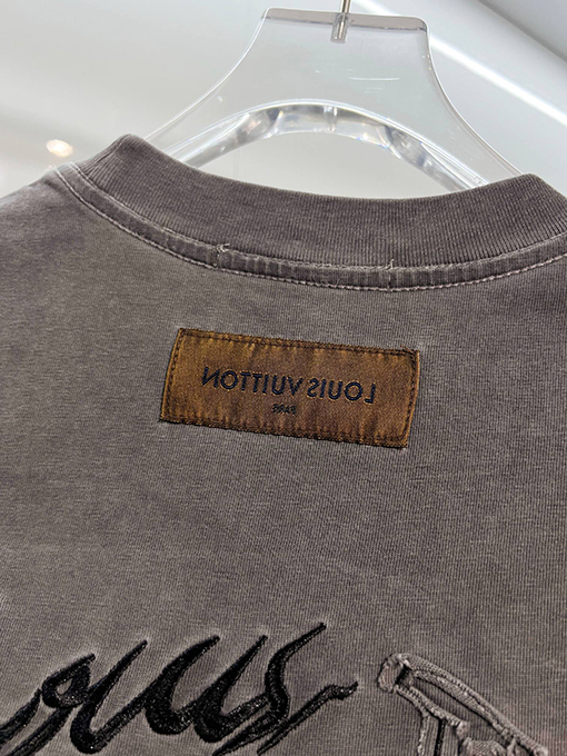 ルイヴィトン ダメージパッチワーク刺繍ロゴ入り半袖Tシャツ