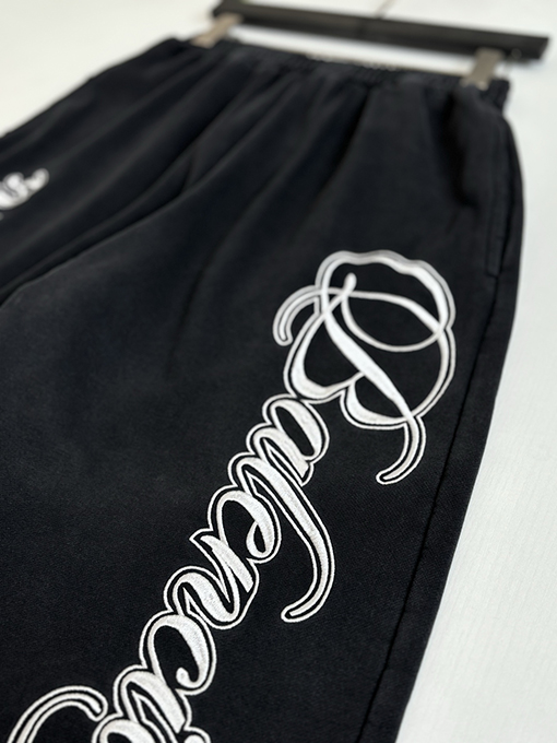 バレンシアガスーパーコピー BALENCIAGA 3B FOOTBALL BAGGY ドライフリースレターロゴ刺繍り伸縮ウエストストレートレッグスウェットパンツ