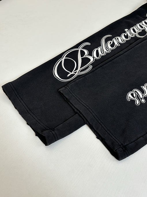 バレンシアガスーパーコピー BALENCIAGA 3B FOOTBALL BAGGY ドライフリースレターロゴ刺繍り伸縮ウエストストレートレッグスウェットパンツ