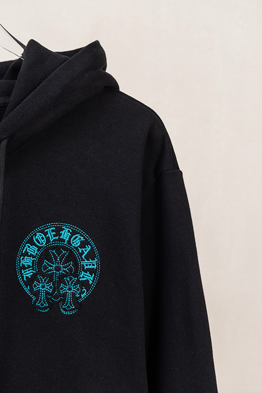 クロムハーツ 磨きげ刺繍ロゴりドローストリングジッパーフード付きジャケット