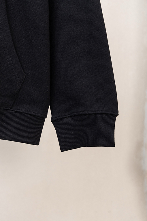 クロムハーツ 磨きげ刺繍ロゴりドローストリングジッパーフード付きジャケット