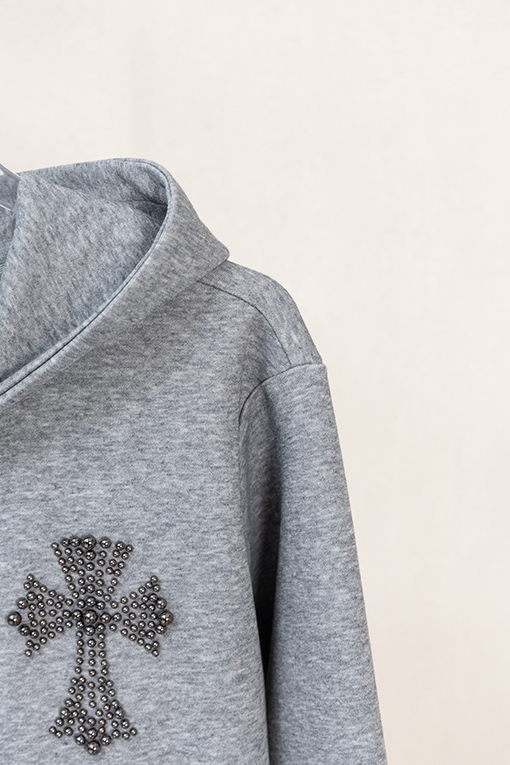 クロムハーツ パールがあしらわれた十字架の刺繍りフード付きジップアップスウェットシャツ