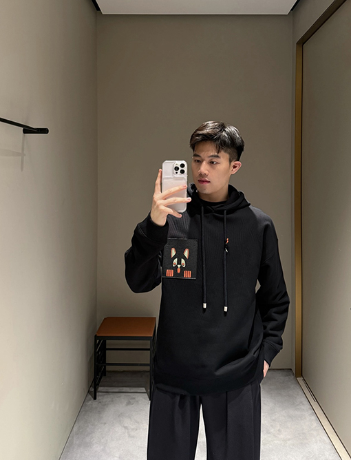 ロエベブランドコピー コラボレーションレザーパッチポケットパーカー