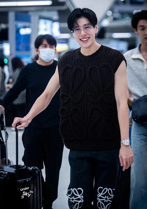 ロエベブランドスーパーコピー ケーブルニットベスト