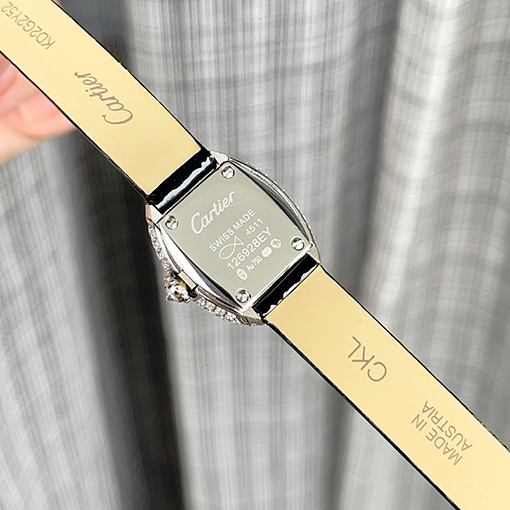 カルティエコピー Baignoire1920 シリーズ腕時計