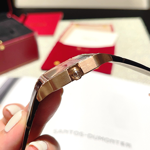 カルティエ ローズゴールドクラシック腕時計