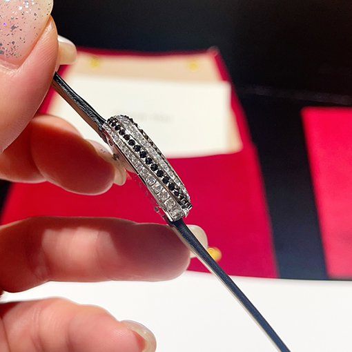 カルティエスーパーコピー クッション型ジュエリーウォッチ腕時計