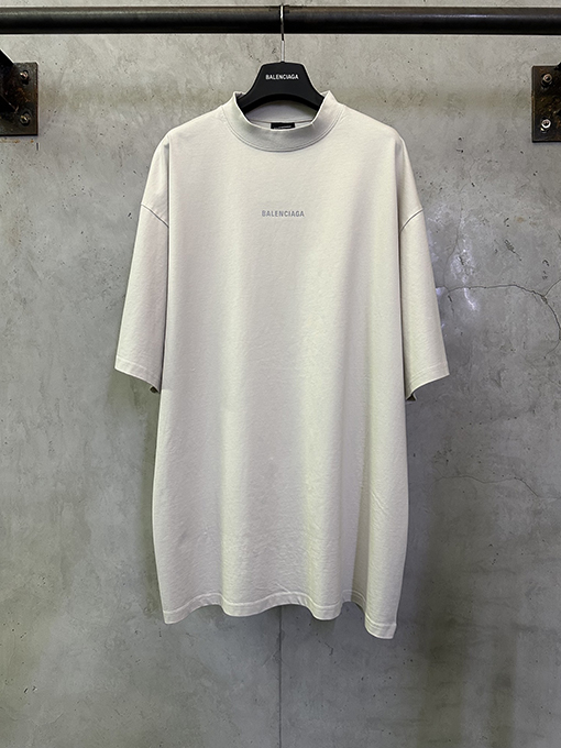 バレンシアガコピー Balenciaga 反射ロゴプリント入り半袖Tシャツ