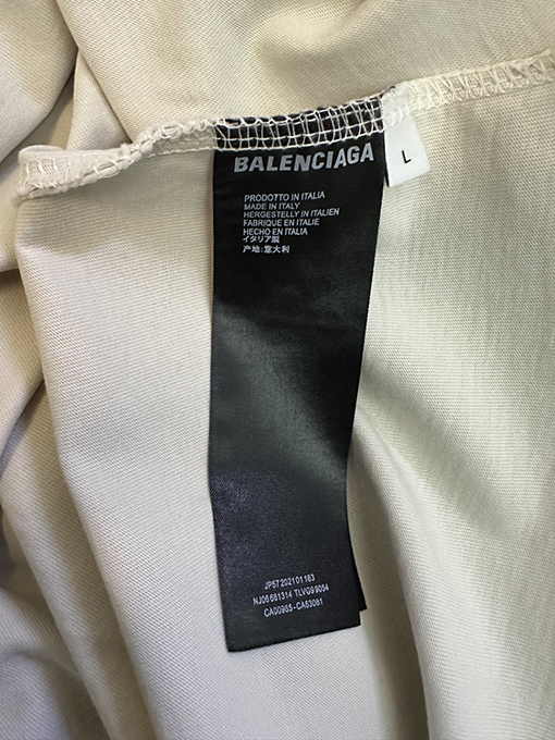 バレンシアガコピー Balenciaga 反射ロゴプリント入り半袖Tシャツ