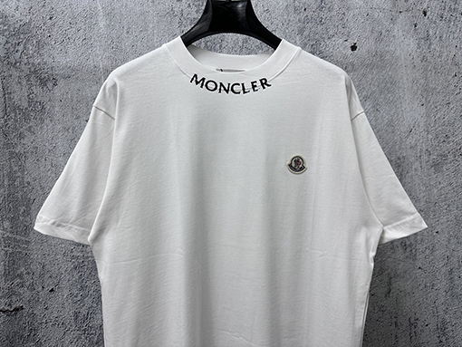 モンクレールスーパーコピー Moncler 刺繍ロゴ入り半袖Tシャツ