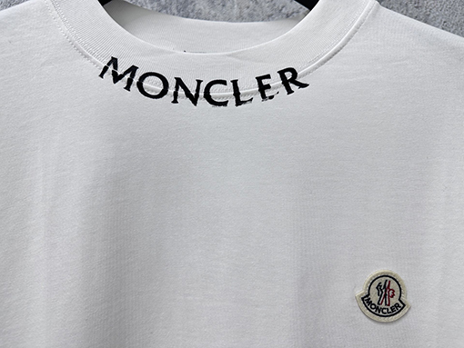 モンクレールスーパーコピー Moncler 刺繍ロゴ入り半袖Tシャツ