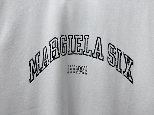 マルタンマルジェラ 文字と数字がプリントされた半袖Tシャツ