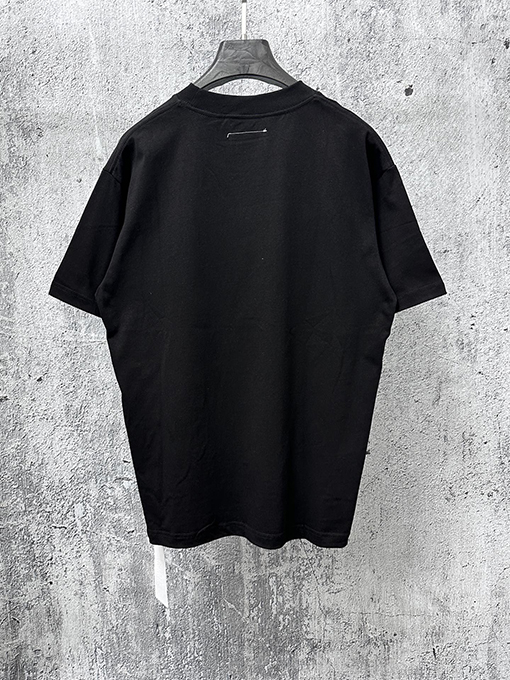 マルタンマルジェラ 文字と数字がプリントされた半袖Tシャツ