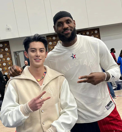 ルイヴィトン ジッパー付きパーカーとパッチワークベースボールジャケット