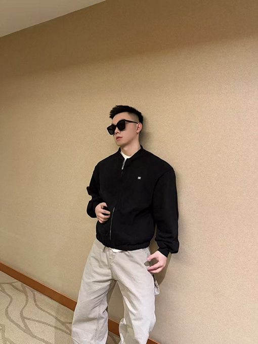 セリーヌブランドコピー 刺繍りミニマルジップアップジャケット