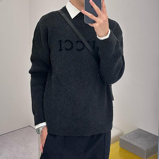 グッチコピー GUCCI カシミヤのインターシャ編みレターロゴクルーネックセーター