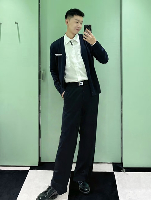 プラダスーパーコピー ベルト付きカジュアルパンツ