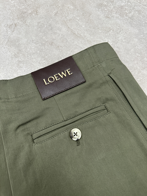 ロエベコピー サイドジッパーベルト付きパンツ