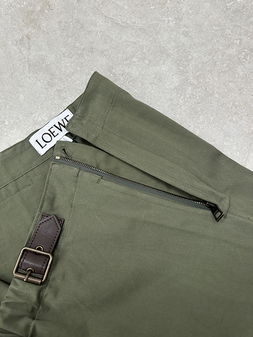 ロエベコピー サイドジッパーベルト付きパンツ