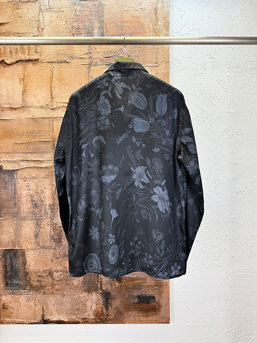 グッチ 花柄の半袖シャツ