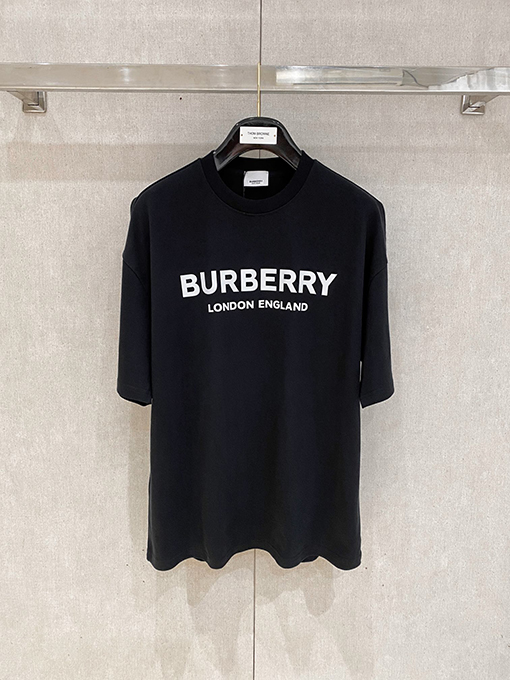 バーバリー Burberry クラシックのコットン製レタープリント半袖Tシャツ