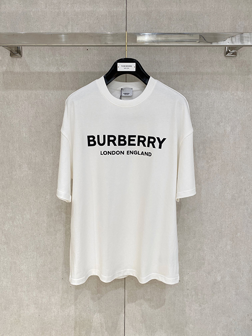 バーバリー Burberry クラシックのコットン製レタープリント半袖Tシャツ
