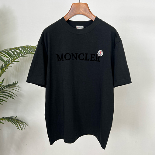 モンクレールコピー Moncler 新作フロッキーレタープリント入りピュアコットン半袖Tシャツ