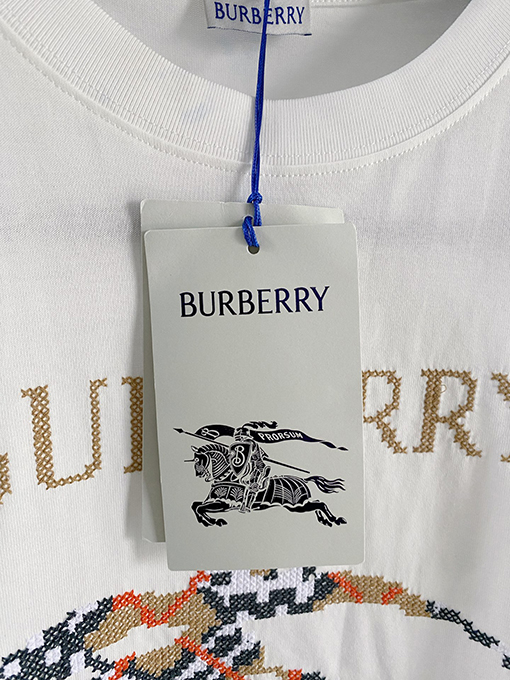 バーバリー Burberry 春夏コレクション 半袖Tシャツ