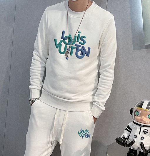 ルイヴィトン LOUIS VUITTON 人気のクルーネックのスウェットシャツとパンツのセット