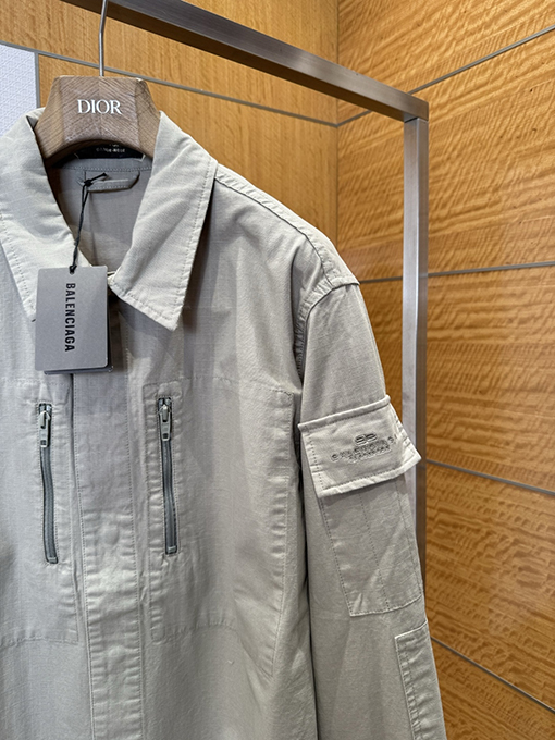 バレンシアガ ジッパー付きポケットジャケット