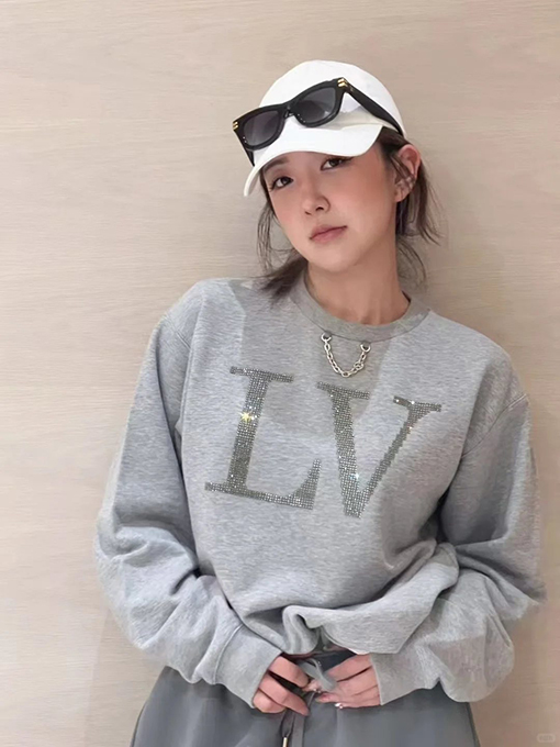 ルイヴィトン LV ラインストーンチェーン付き長袖シャツ