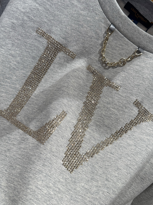 ルイヴィトン LV ラインストーンチェーン付き長袖シャツ