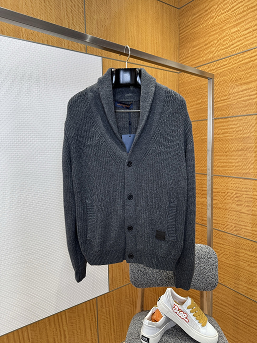 ルイヴィトン ティブルウールカーディガン