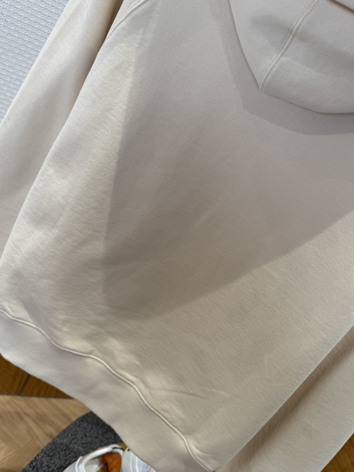 アミリコピー AMI PARIS 織り文字ロゴ入りパーカー