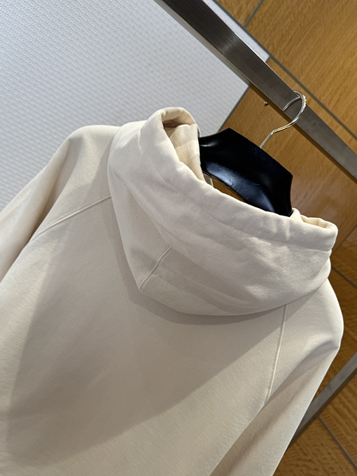 アミリコピー AMI PARIS 織り文字ロゴ入りパーカー