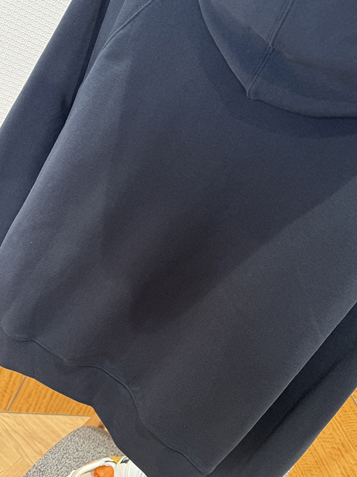 アミリコピー AMI PARIS 織り文字ロゴ入りパーカー