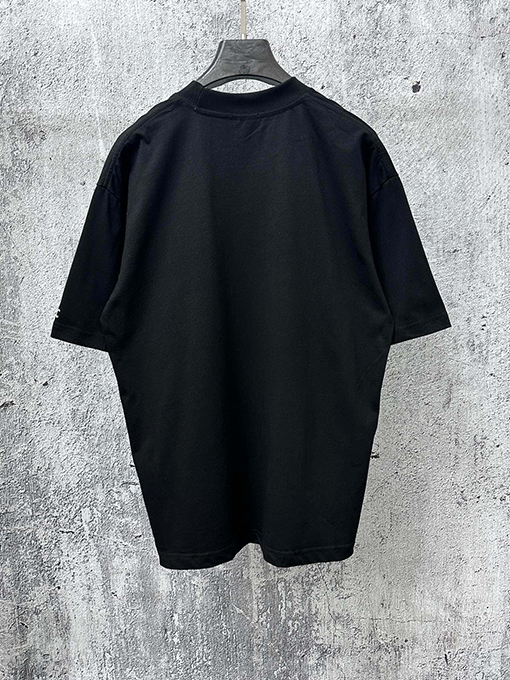 セリーヌスーパーコピー CELINE 文字ロゴプリントの半袖Tシャツ